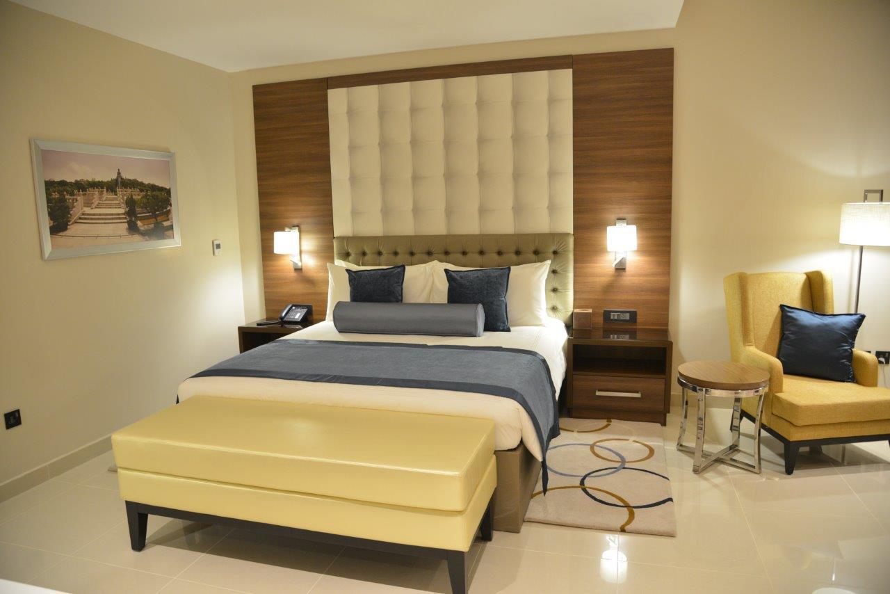 The Envoy Hotel อาบูจา ภายนอก รูปภาพ