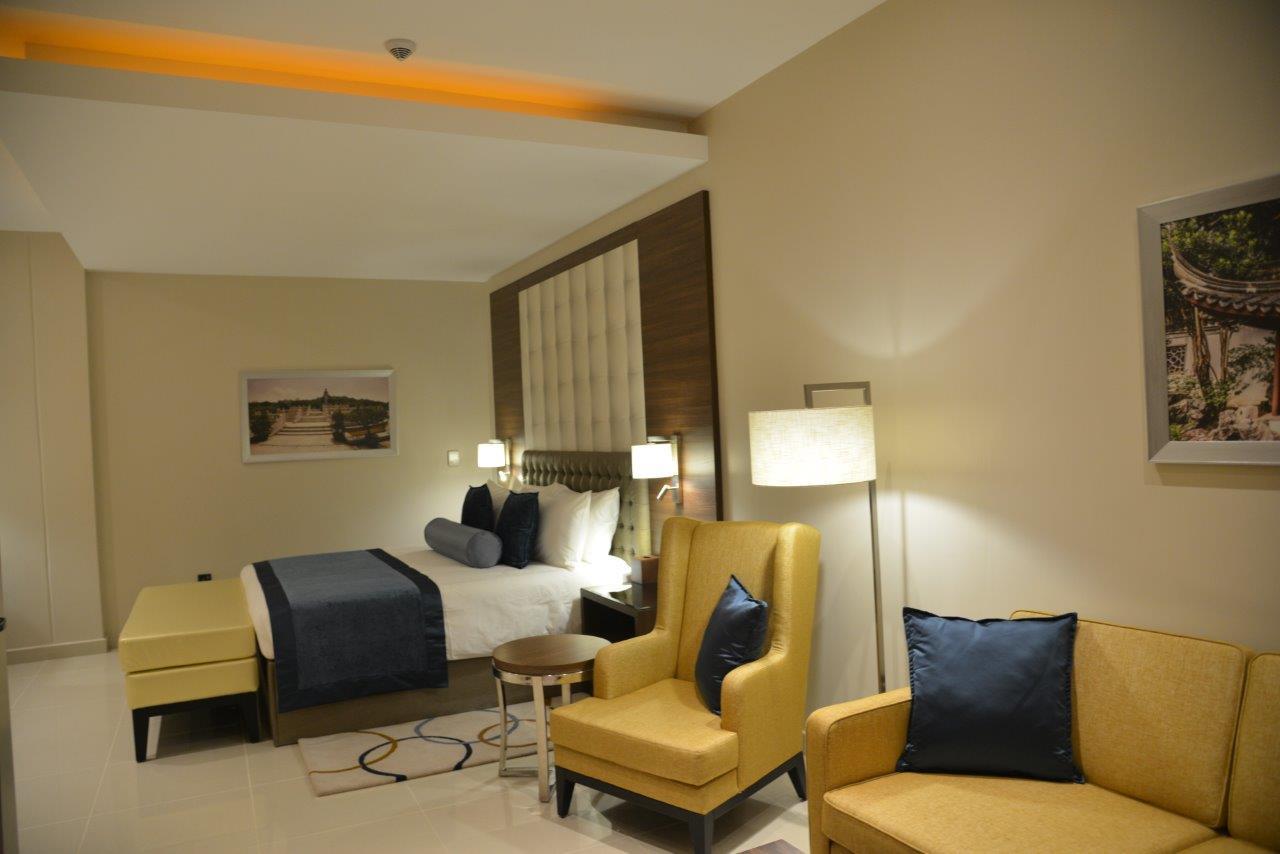 The Envoy Hotel อาบูจา ภายนอก รูปภาพ