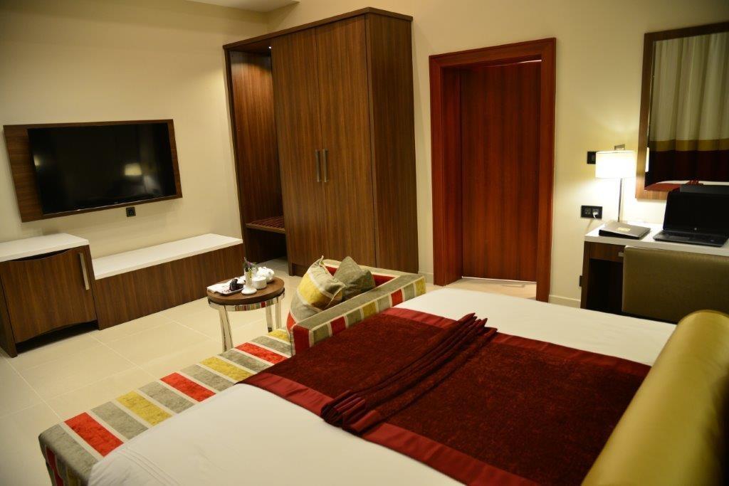 The Envoy Hotel อาบูจา ภายนอก รูปภาพ