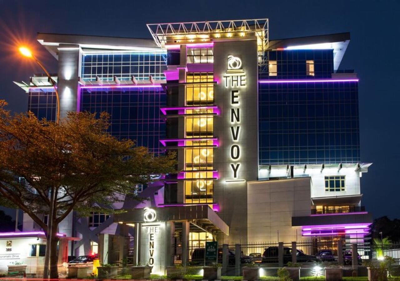 The Envoy Hotel อาบูจา ภายนอก รูปภาพ